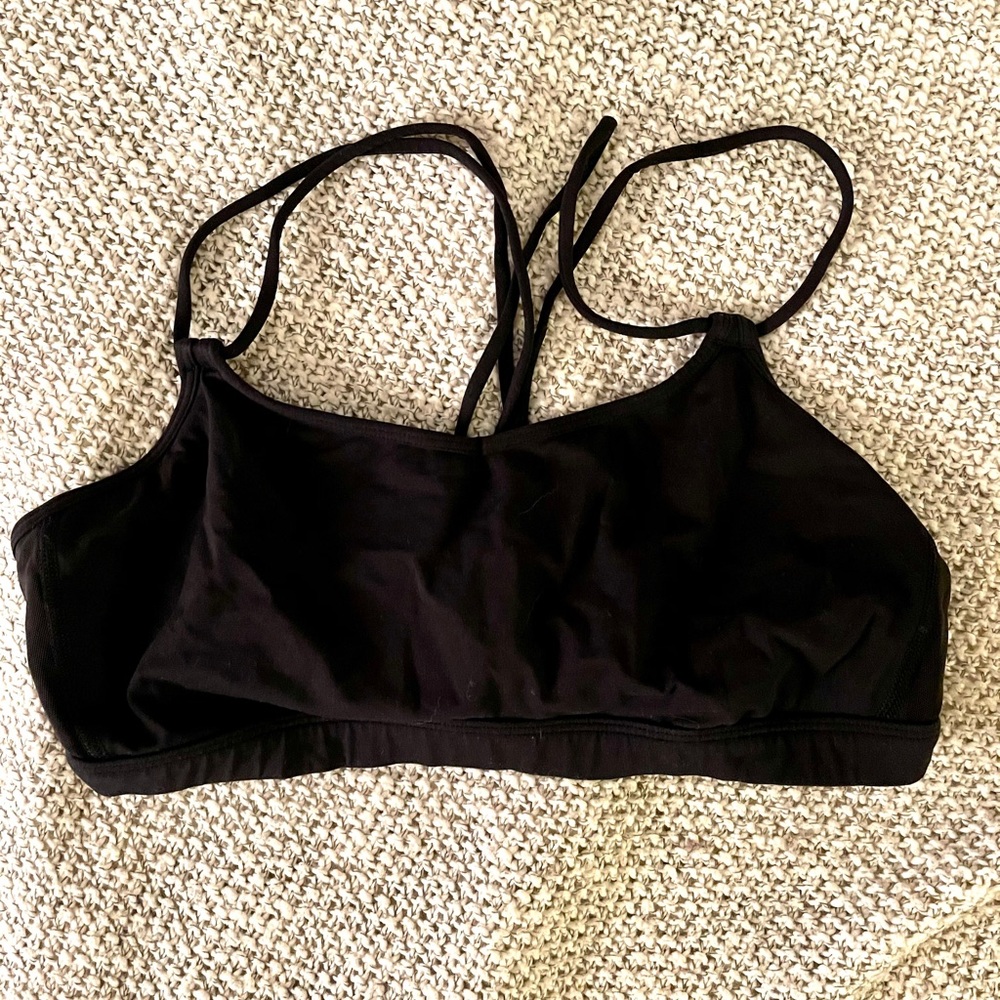 🖤 black- lululemon sports bra